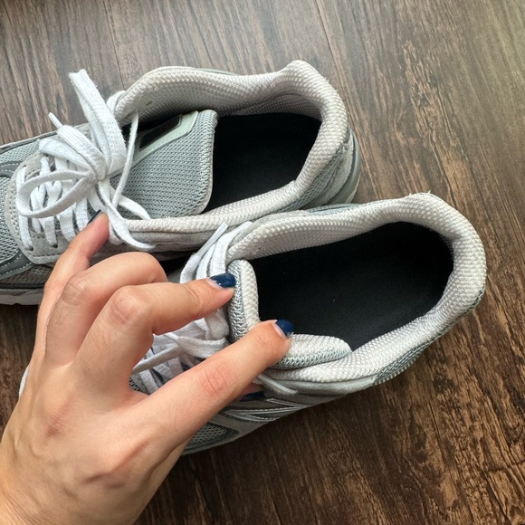 New Balance - 990v5 Running Shoes - Picture 4 of 6